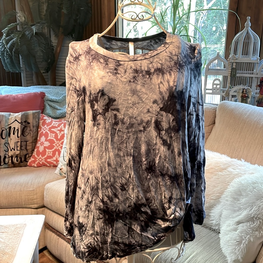 Tye dyed blue, gray long sleeve shirt. Brand name is emetia,